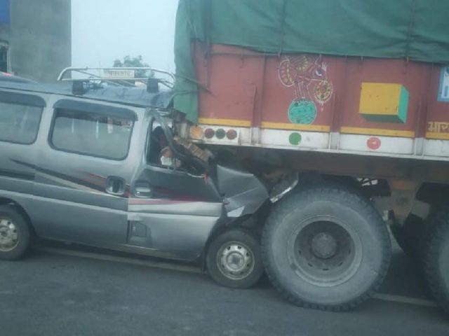 राजस्थान: जयपुर में बड़ा सड़क हादसा, ट्रॉले में घुसी ईको वैन; REET परीक्षा देने जा रहे 6 युवकों की मौत slider