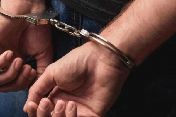स्कूल बैग में अफीम भरकर राजस्थान से सूरत ले जा रहा था 9वीं कक्षा का छात्र, गिरफ्तार