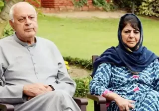 गुपकार गठबंधन मिलकर लड़ेगा जम्मू-कश्मीर विधानसभा चुनाव, फारूक अब्दुल्ला और महबूबा मुफ्ती का ऐलान