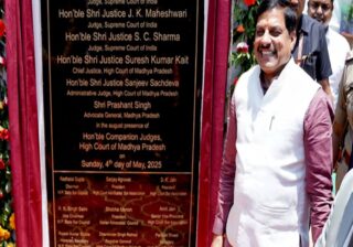 मुख्यमंत्री डॉ.मोहन यादव ने जबलपुर में बार एसोसिएशन चैंबर एवं मल्टीलेवल पार्किंग का भूमि-पूजन किया।