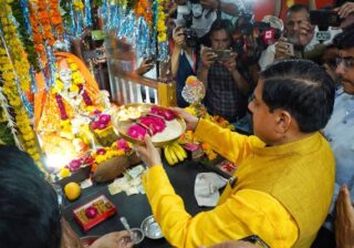 Ujjain : मुख्यमंत्री डॉ. यादव ने महर्षि सांदीपनि आश्रम पहुंचकर की पूजा-अर्चना