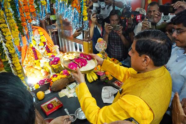 Ujjain : मुख्यमंत्री डॉ. यादव ने महर्षि सांदीपनि आश्रम पहुंचकर की पूजा-अर्चना