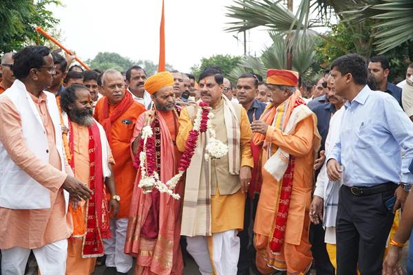 कावड़ यात्रियों की सुरक्षा के साथ होगी माकूल व्यवस्थाएँ : मुख्यमंत्री डॉ. यादव, मुख्यमंत्री उज्जैन में समर्पण कावड़ यात्रा में हुए शामिल